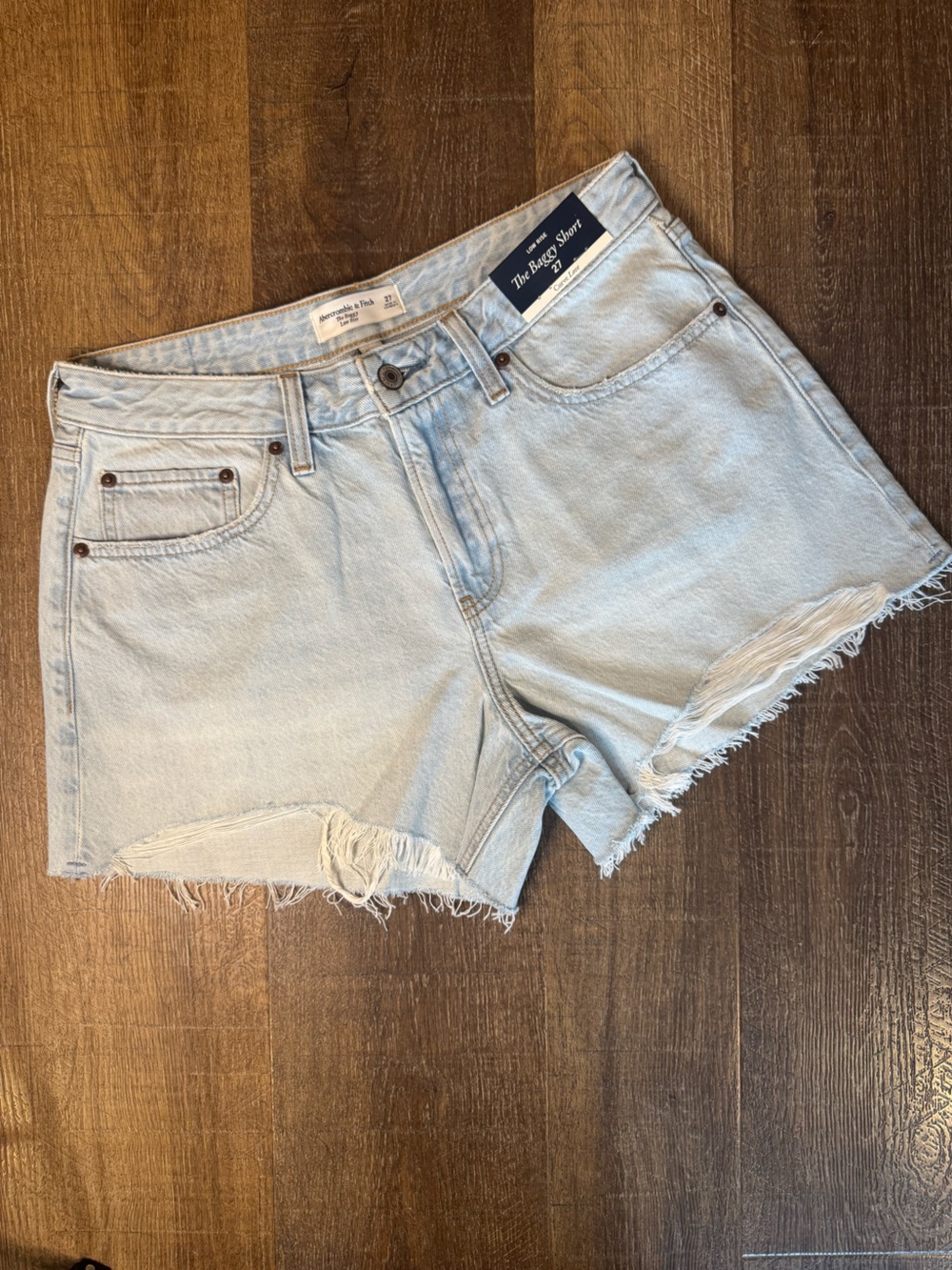 NWT Abercrombie Curve Love Low Rise Baggy Shorts Size 27